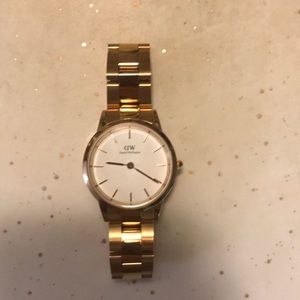 Daniel Willingdon rose gold woman watch 28mm